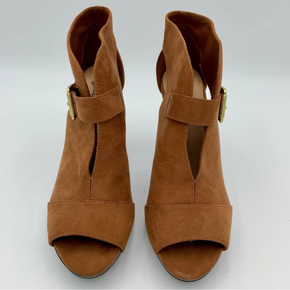 Brash Brown Tan Sandals Women Sz 9 Faux Suede Peep Toe‎ 4” Stiletto Platform EUC